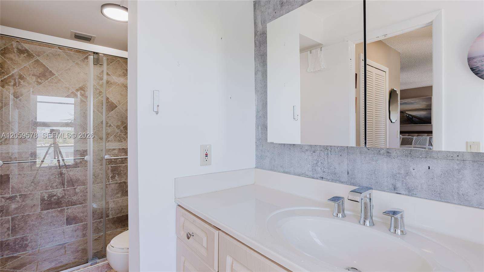 Miami Beach, FL 33139 - For Sale photo 20
