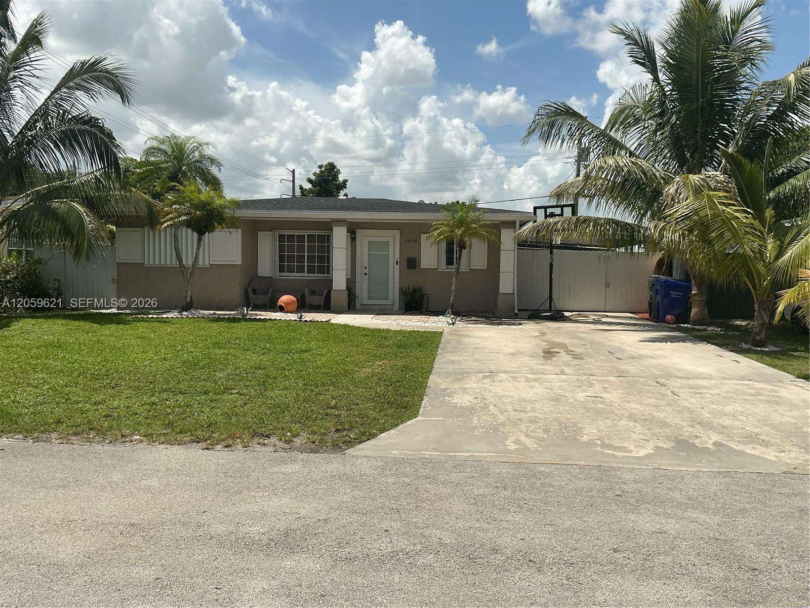 6404 Grant Ct, Hollywood, FL 33024 - For Sale photo 1