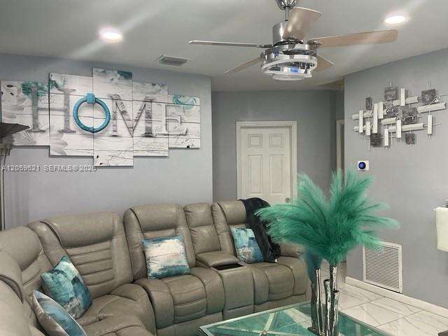 6404 Grant Ct, Hollywood, FL 33024 - For Sale photo 5