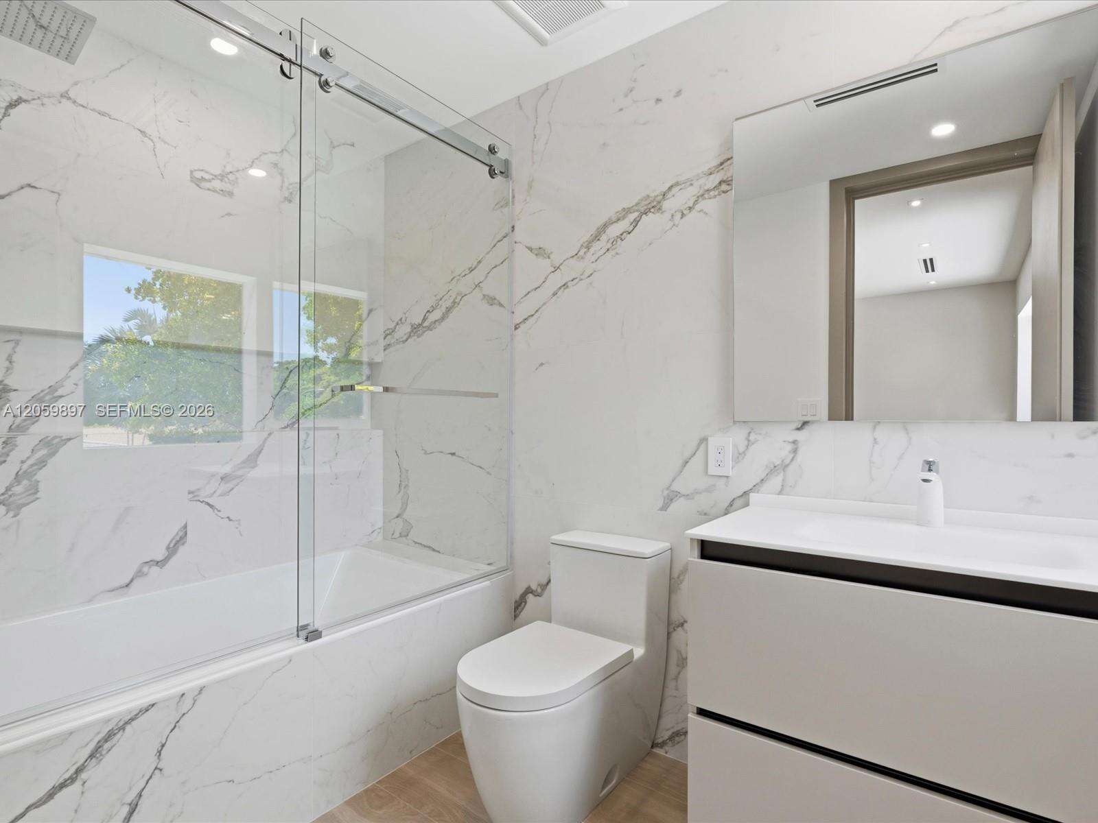 20001 25th Ave, Miami, FL 33180 - For Sale photo 49