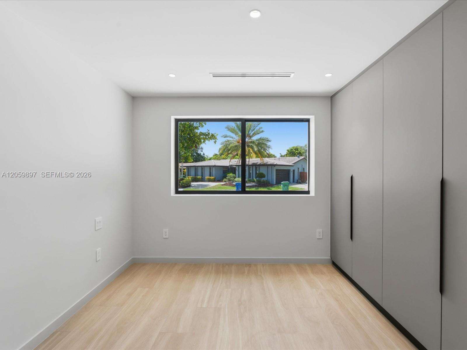 20001 25th Ave, Miami, FL 33180 - For Sale photo 64