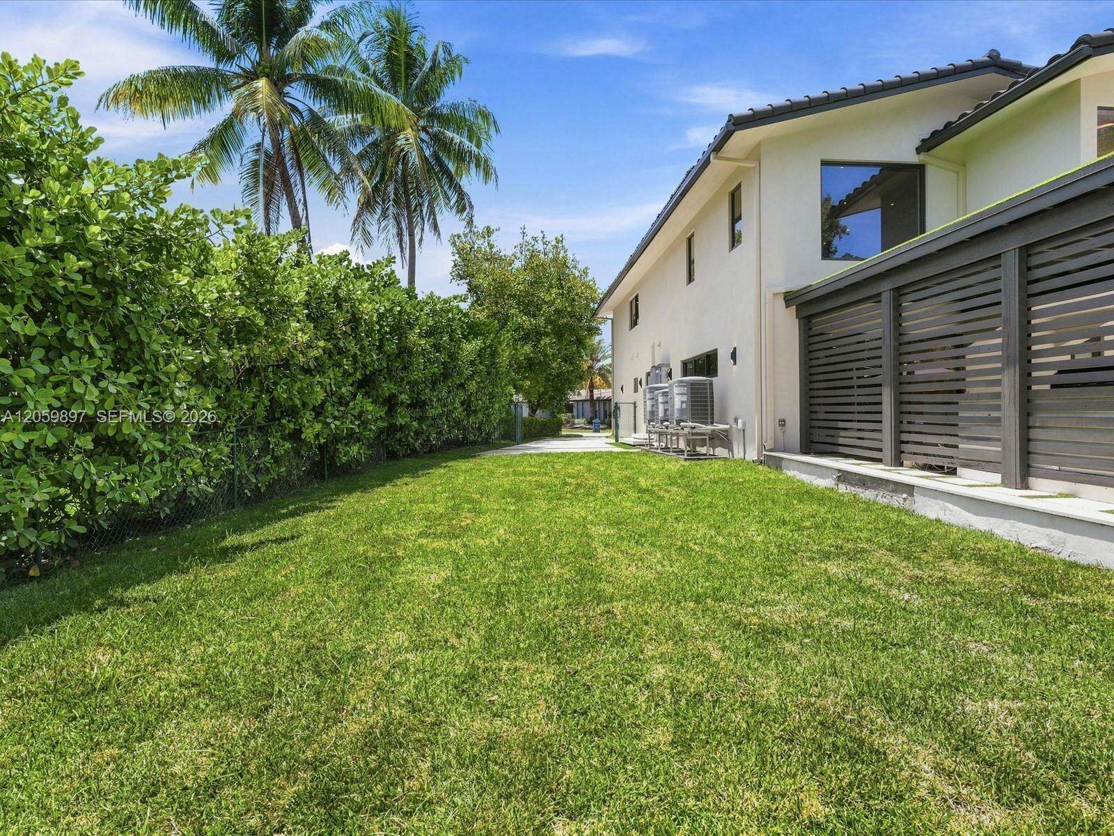 20001 25th Ave, Miami, FL 33180 - For Sale photo 70