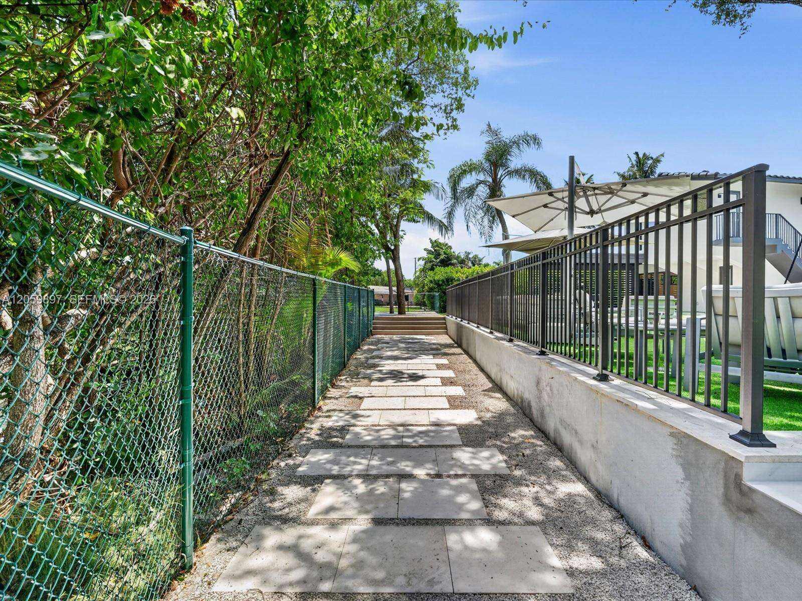 20001 25th Ave, Miami, FL 33180 - For Sale photo 81