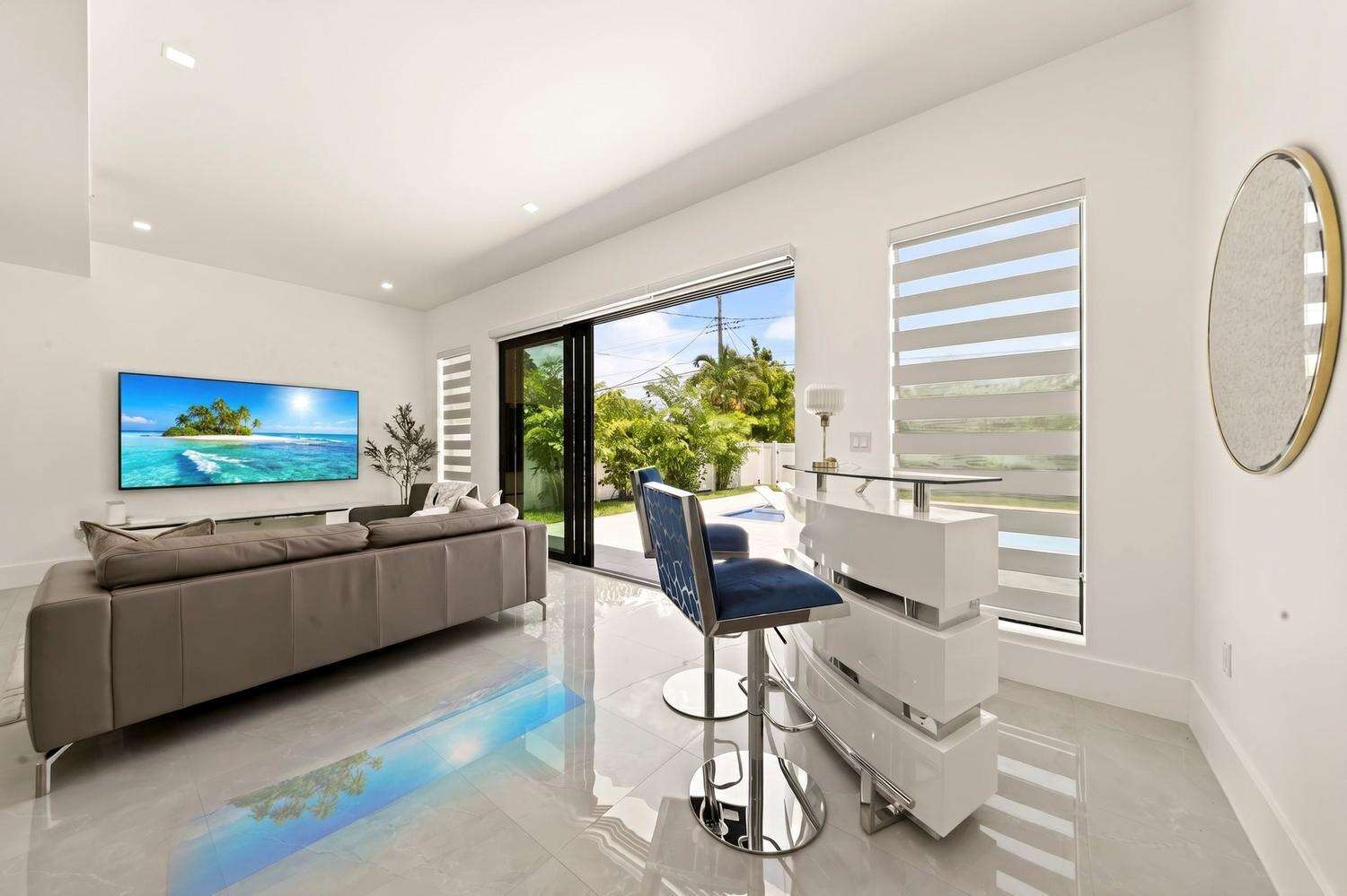 3933 Washington, Hollywood, FL 33021 - For Sale photo 86