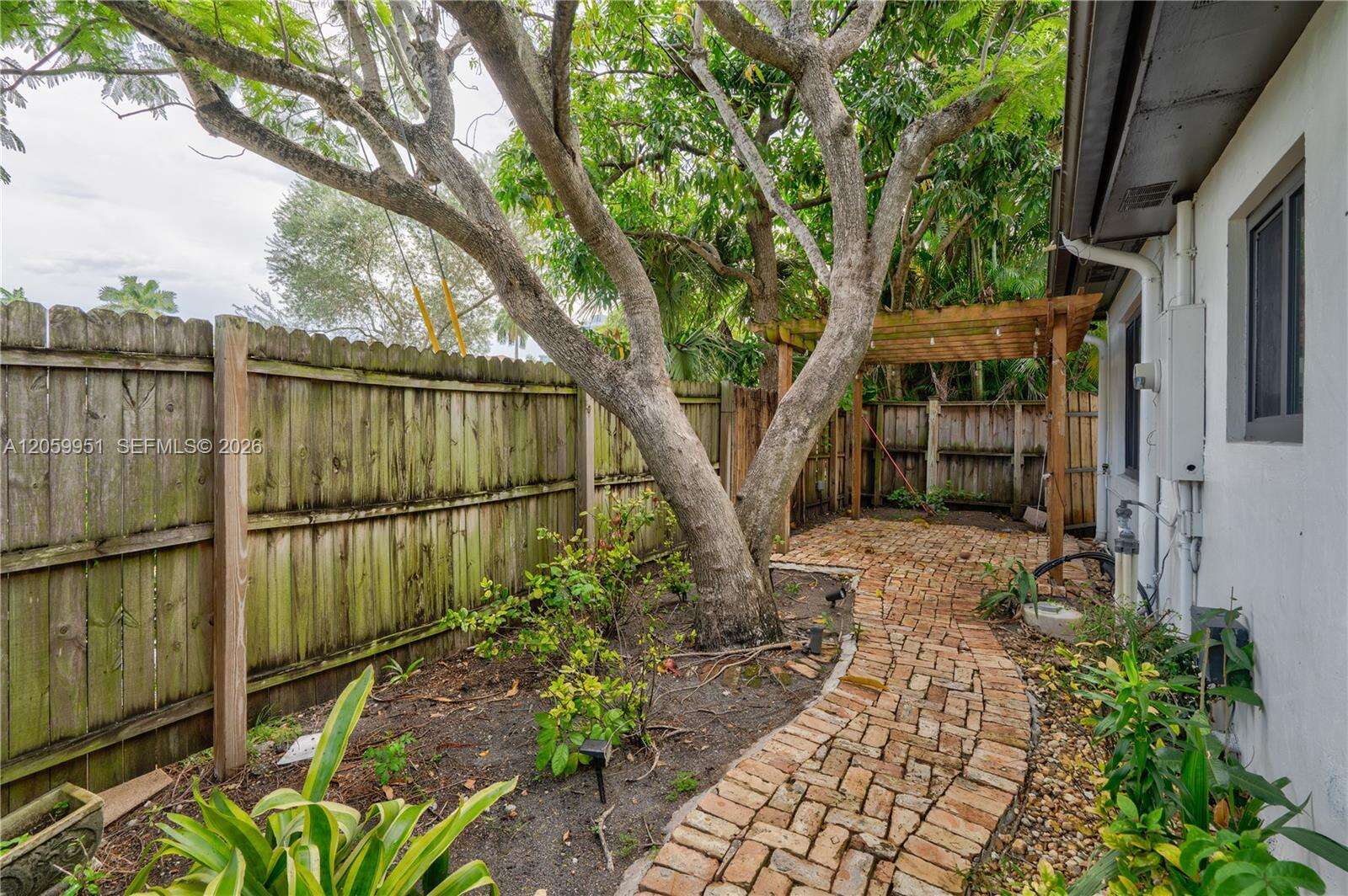 110 16th Ave, Hollywood, FL 33020 - For Sale photo 52