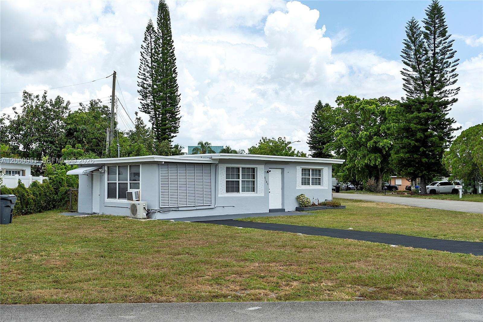 6103 Monroe St, Hollywood, FL 33023 - For Sale photo 2