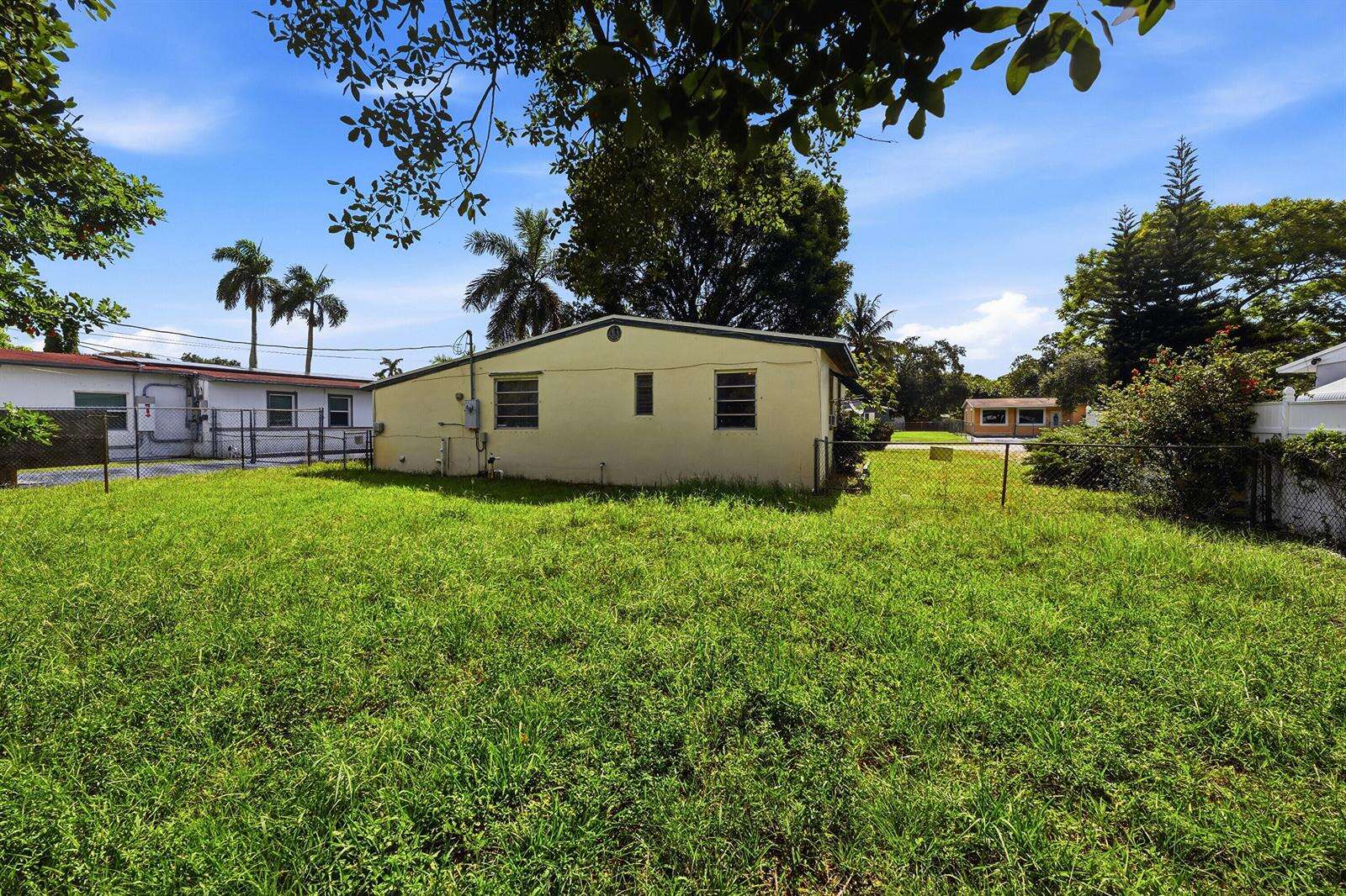 413 24th, Fort Lauderdale, FL 33312 - For Sale photo 3