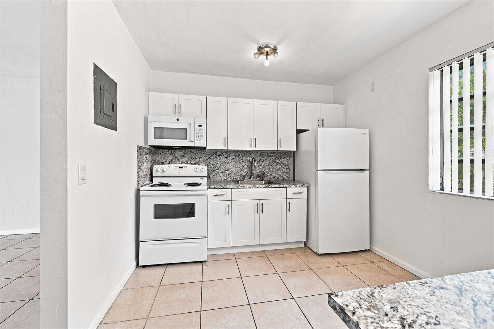 413 24th, Fort Lauderdale, FL 33312 - For Sale photo 6