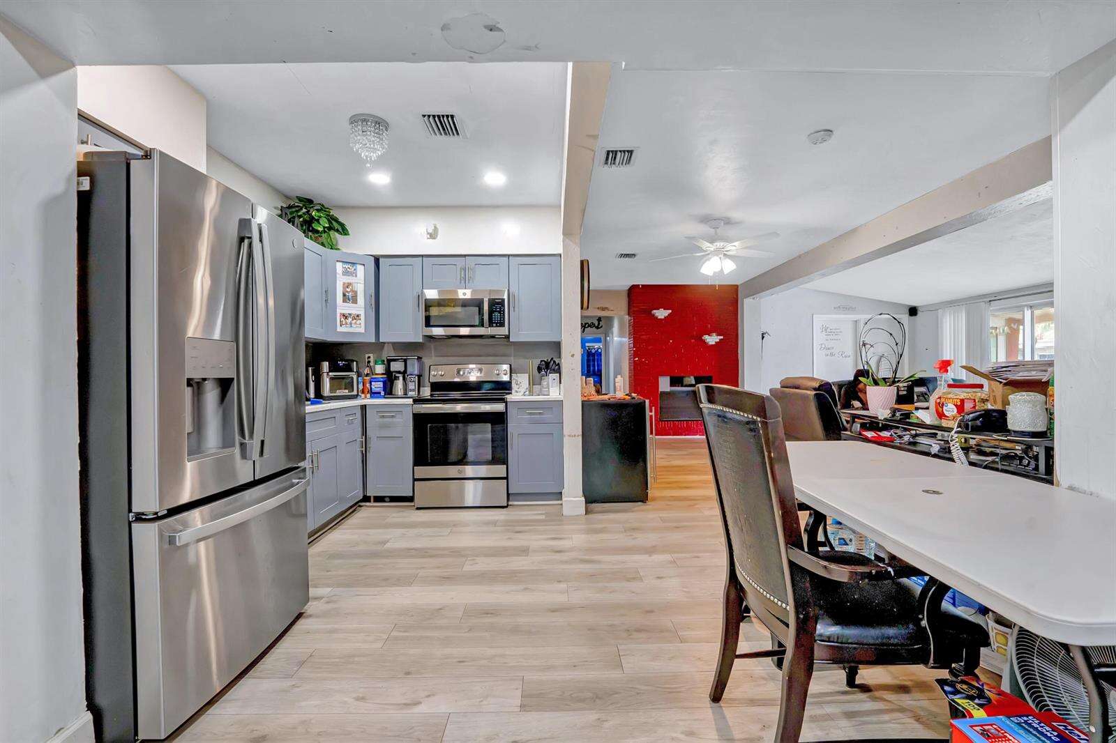3250 Glendale, Fort Lauderdale, FL 33312 - For Sale photo 2