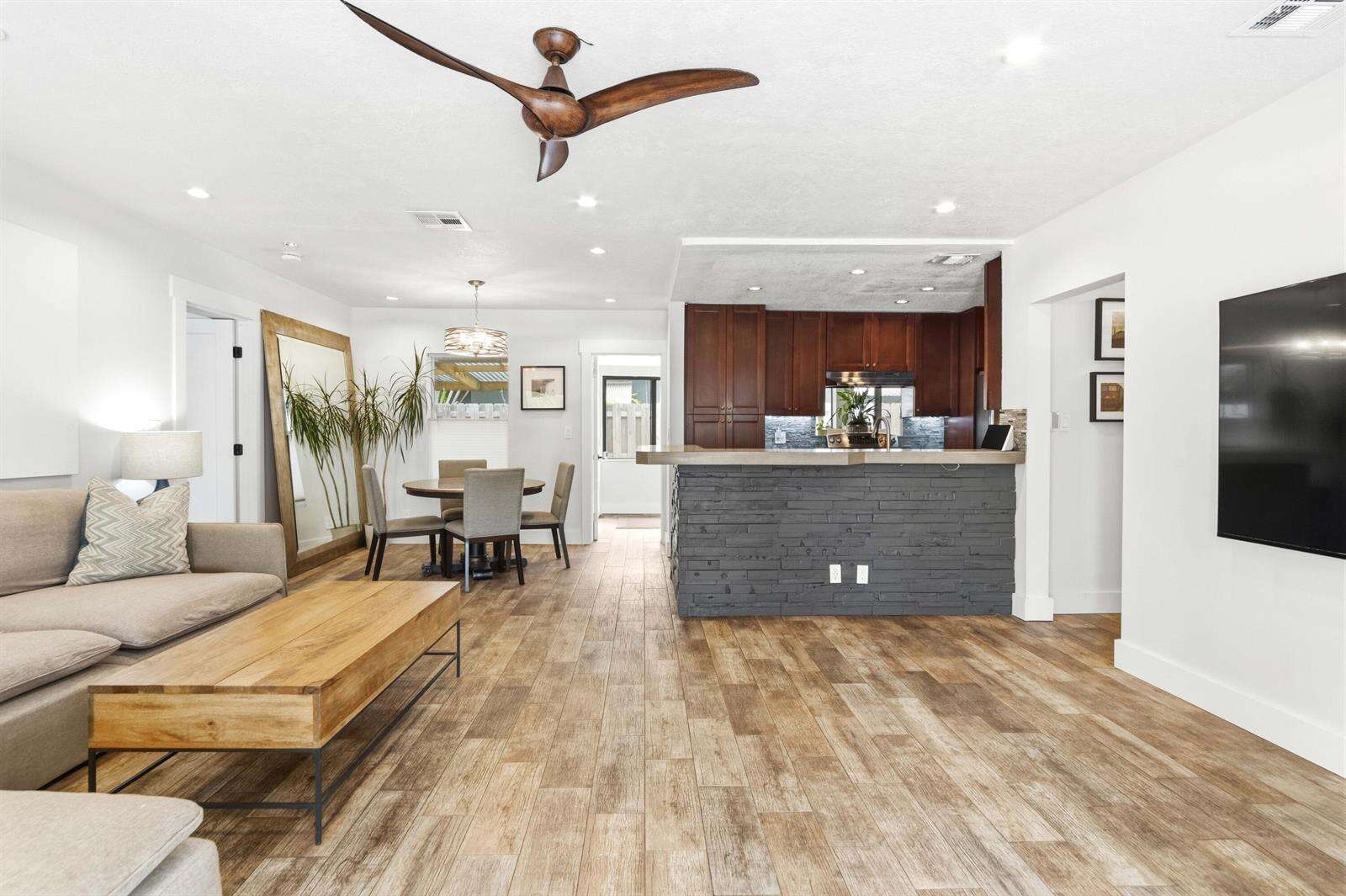 1400 17th, Fort Lauderdale, FL 33304 - For Sale photo 1