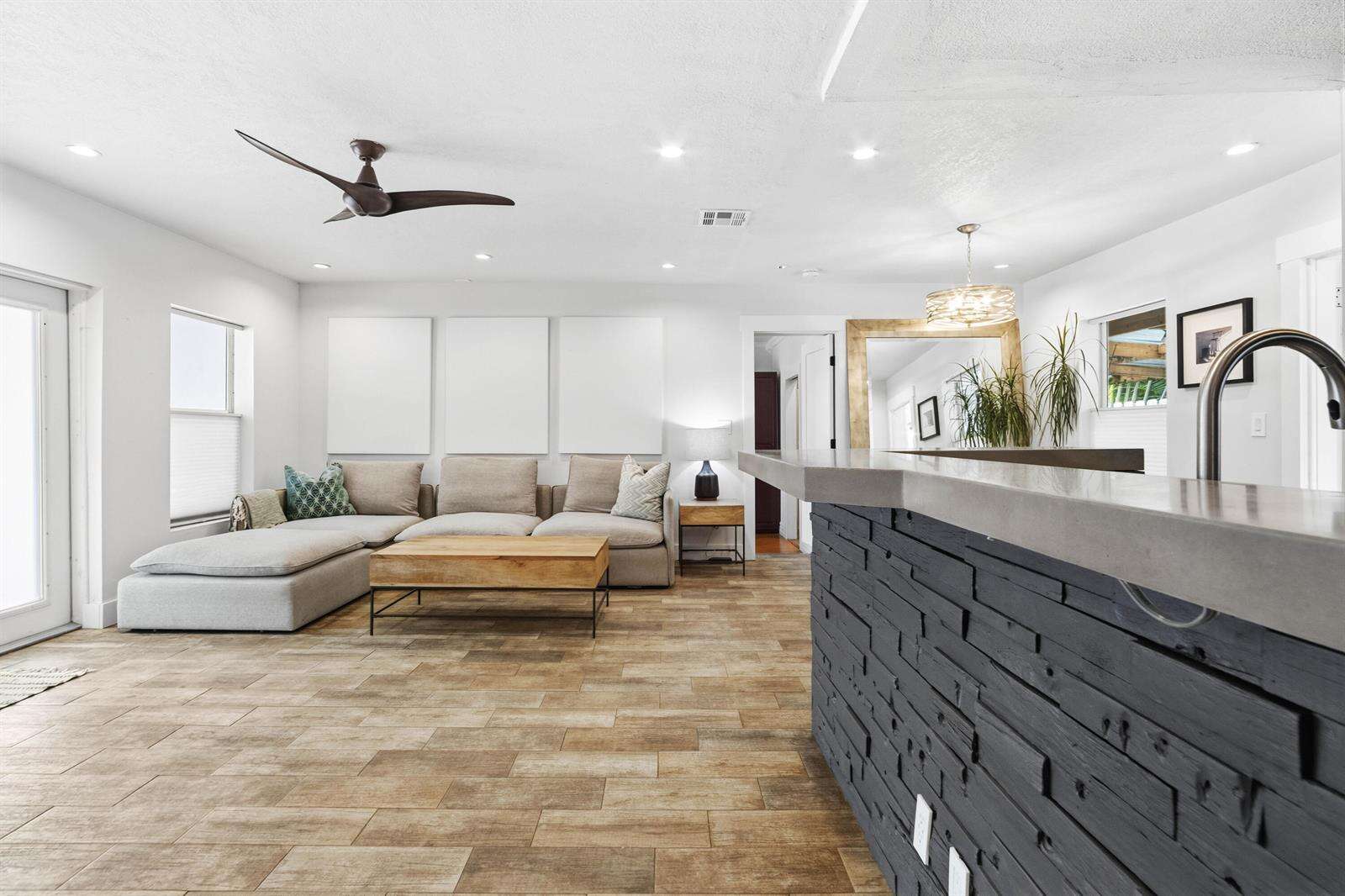 1400 17th, Fort Lauderdale, FL 33304 - For Sale photo 3