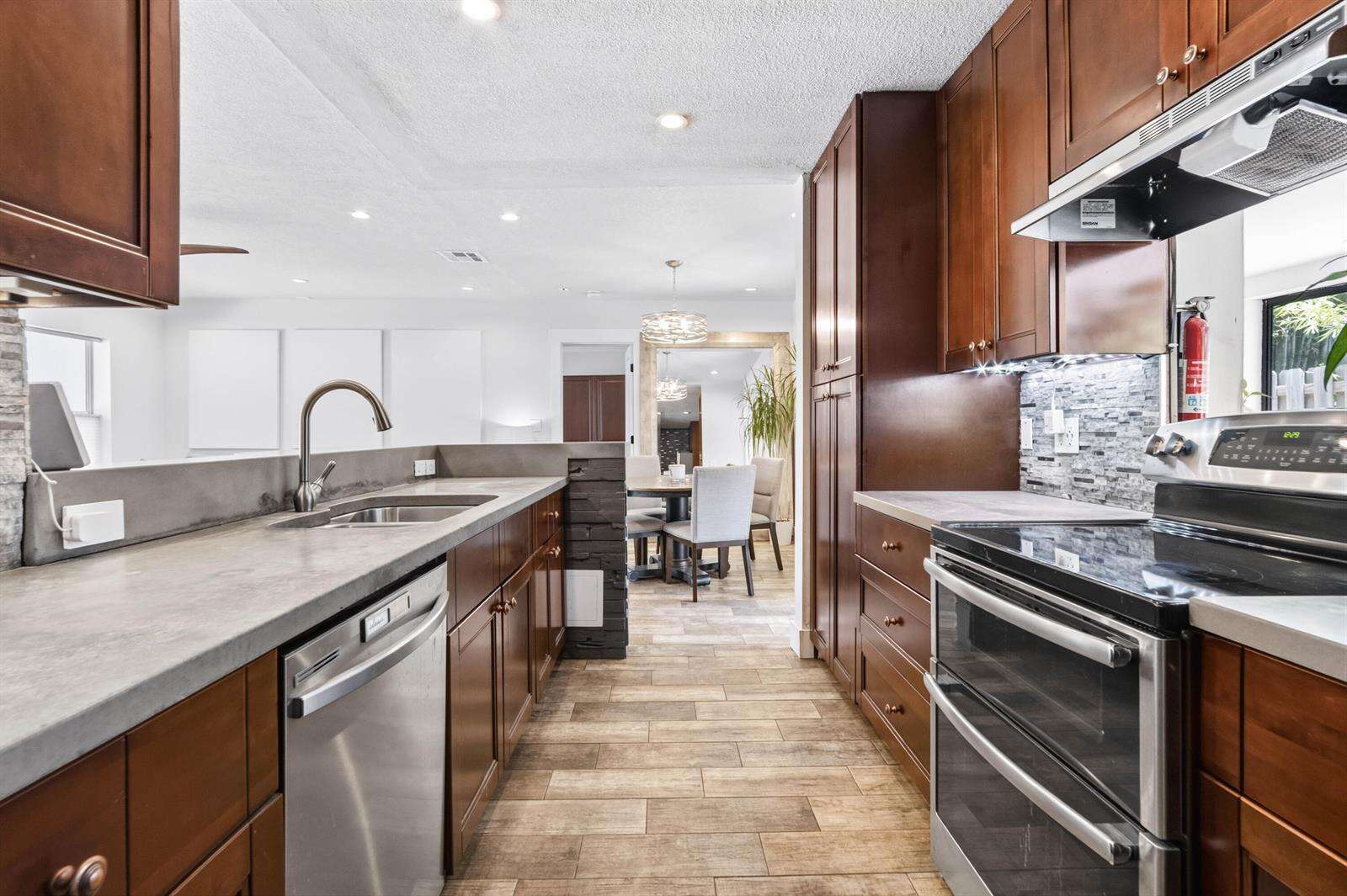 1400 17th, Fort Lauderdale, FL 33304 - For Sale photo 7