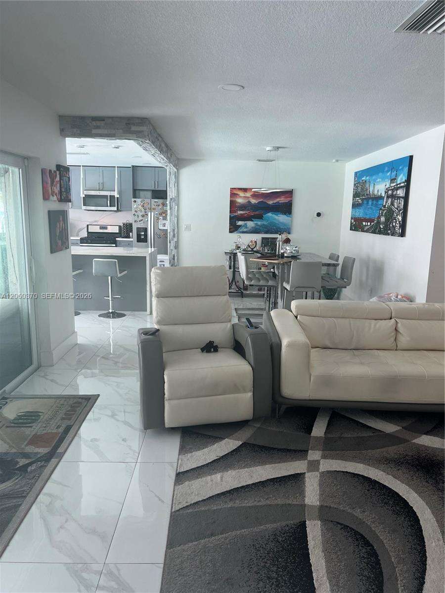 6398 33rd St, Miramar, FL 33023 - For Sale photo 20