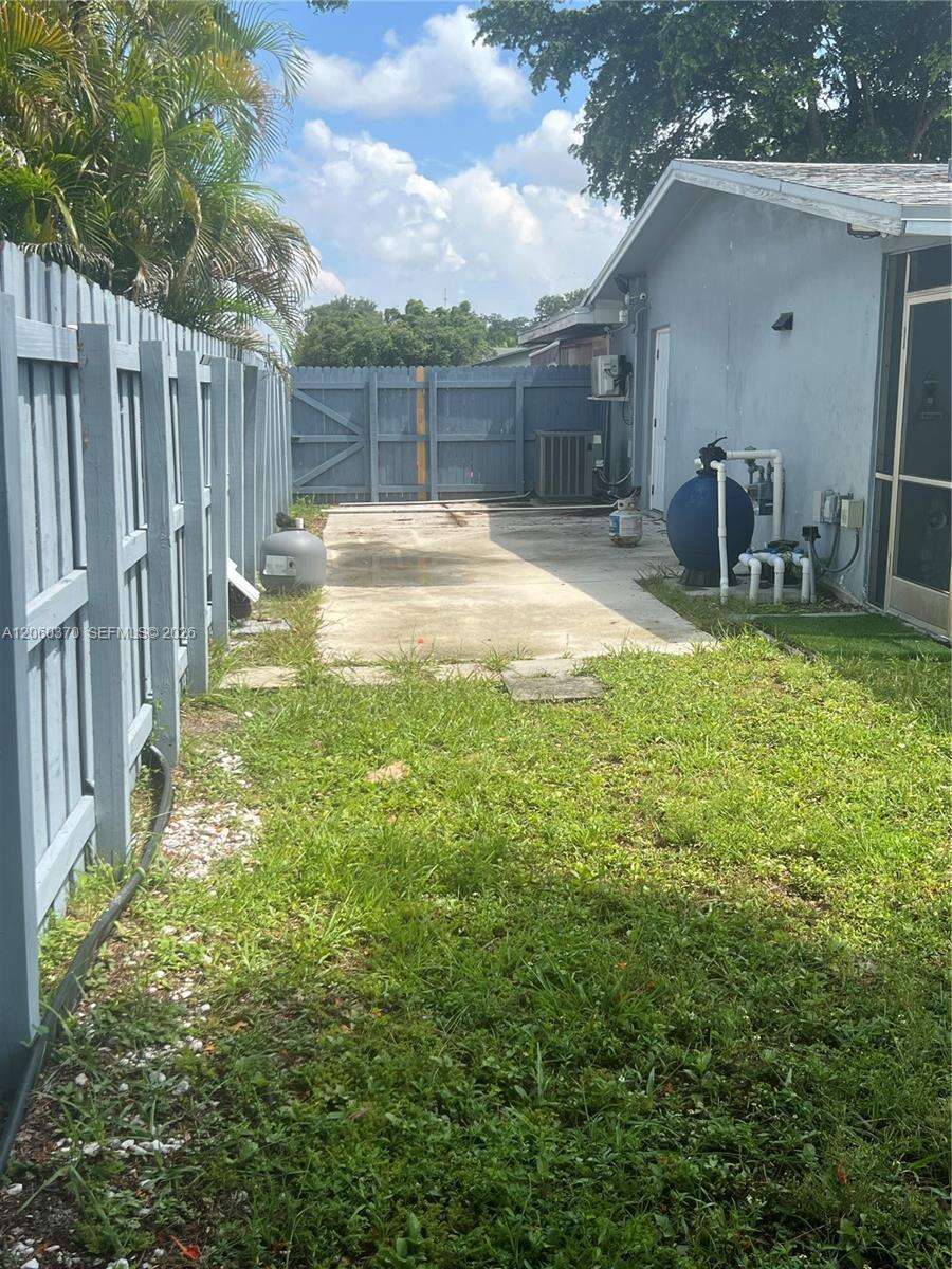 6398 33rd St, Miramar, FL 33023 - For Sale photo 22