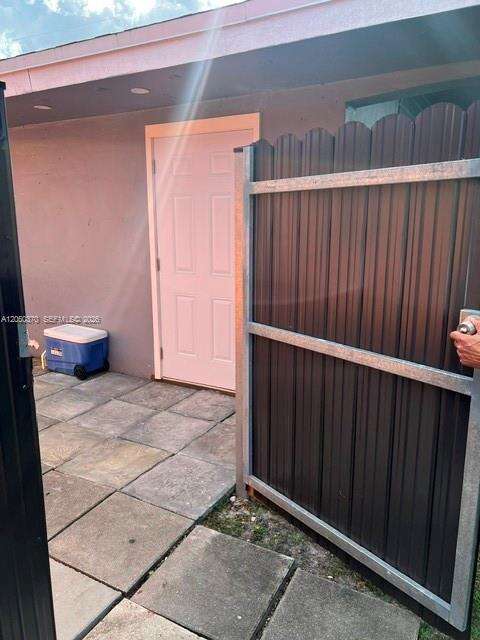 6398 33rd St, Miramar, FL 33023 - For Sale photo 6