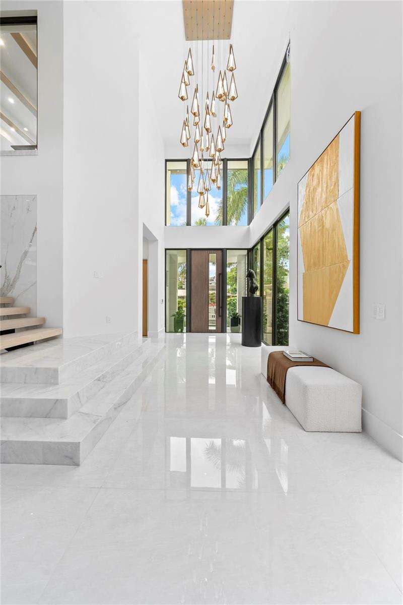 24 Fiesta, Fort Lauderdale, FL 33301 - For Sale photo 12