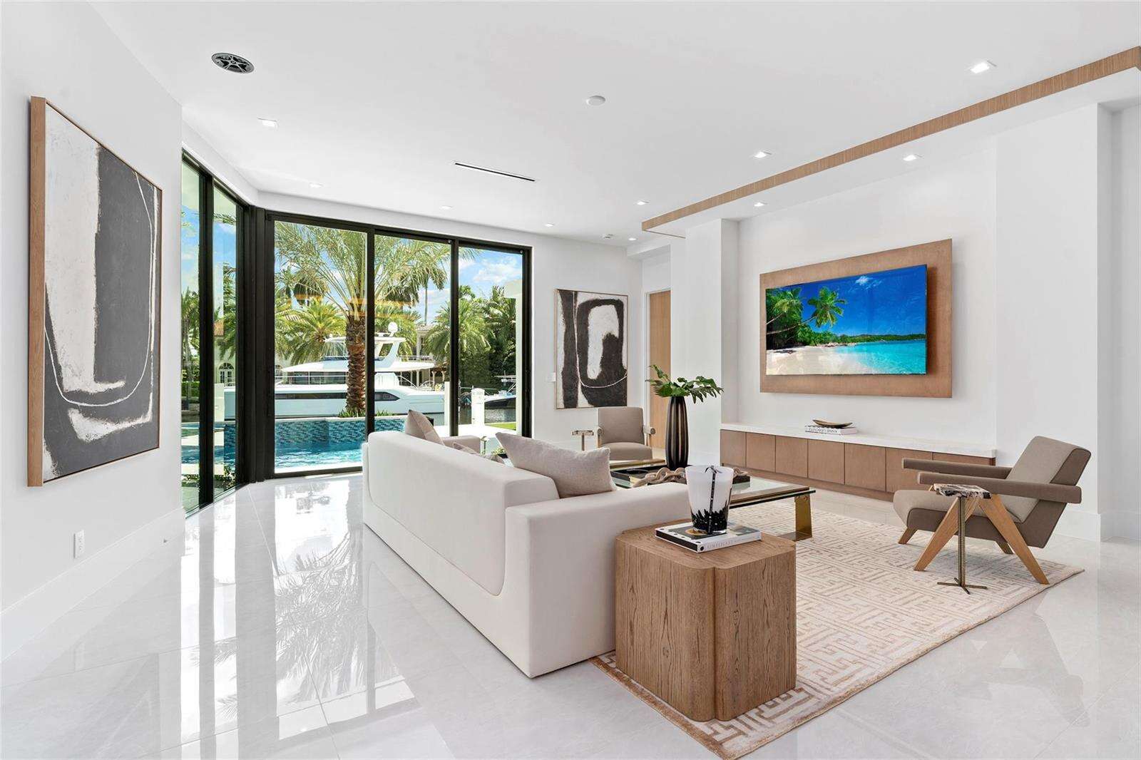 24 Fiesta, Fort Lauderdale, FL 33301 - For Sale photo 15