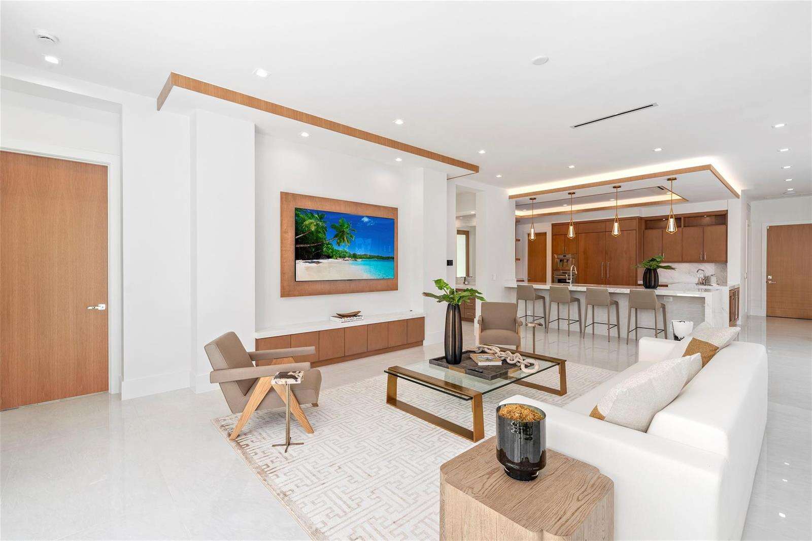 24 Fiesta, Fort Lauderdale, FL 33301 - For Sale photo 17