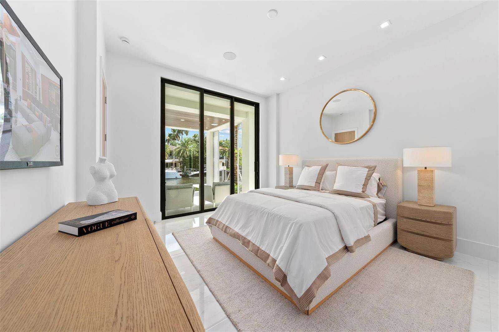 24 Fiesta, Fort Lauderdale, FL 33301 - For Sale photo 28
