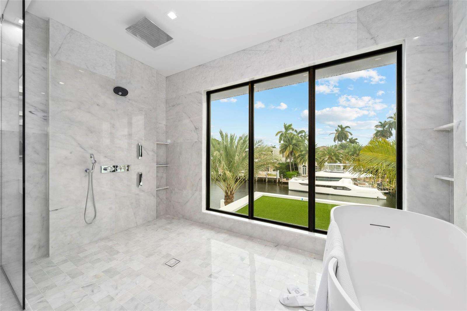 24 Fiesta, Fort Lauderdale, FL 33301 - For Sale photo 47