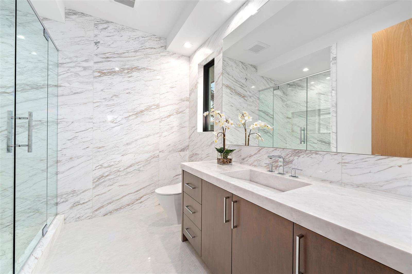 24 Fiesta, Fort Lauderdale, FL 33301 - For Sale photo 54