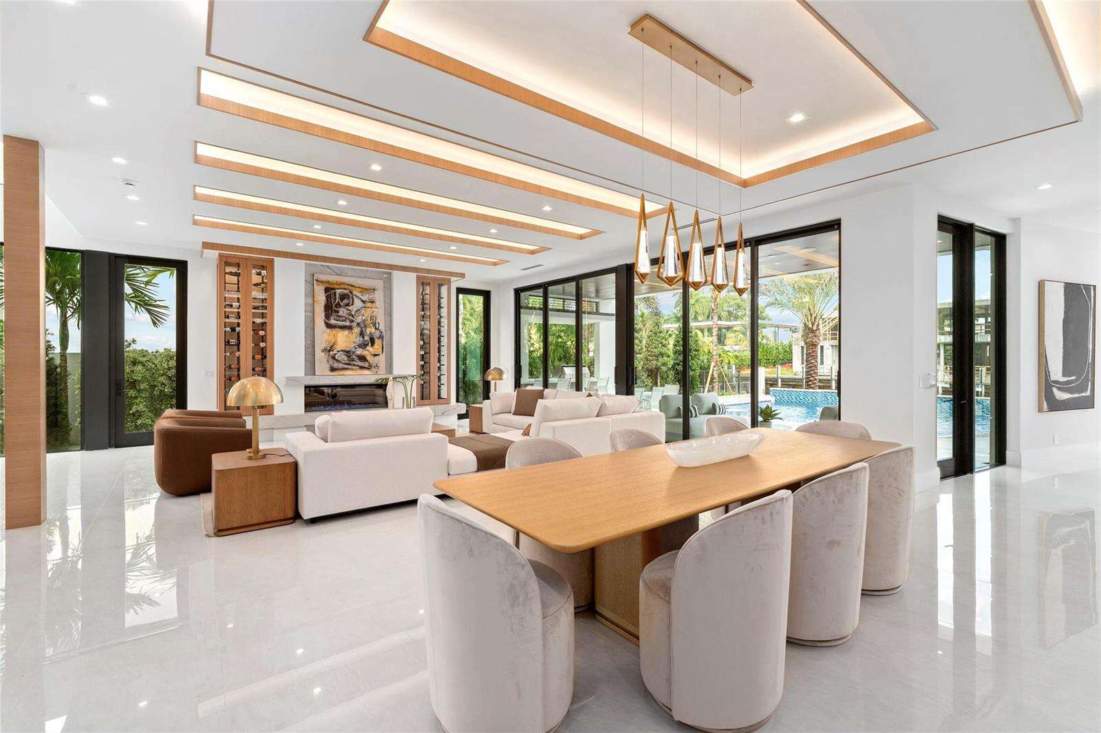 24 Fiesta, Fort Lauderdale, FL 33301 - For Sale photo 7