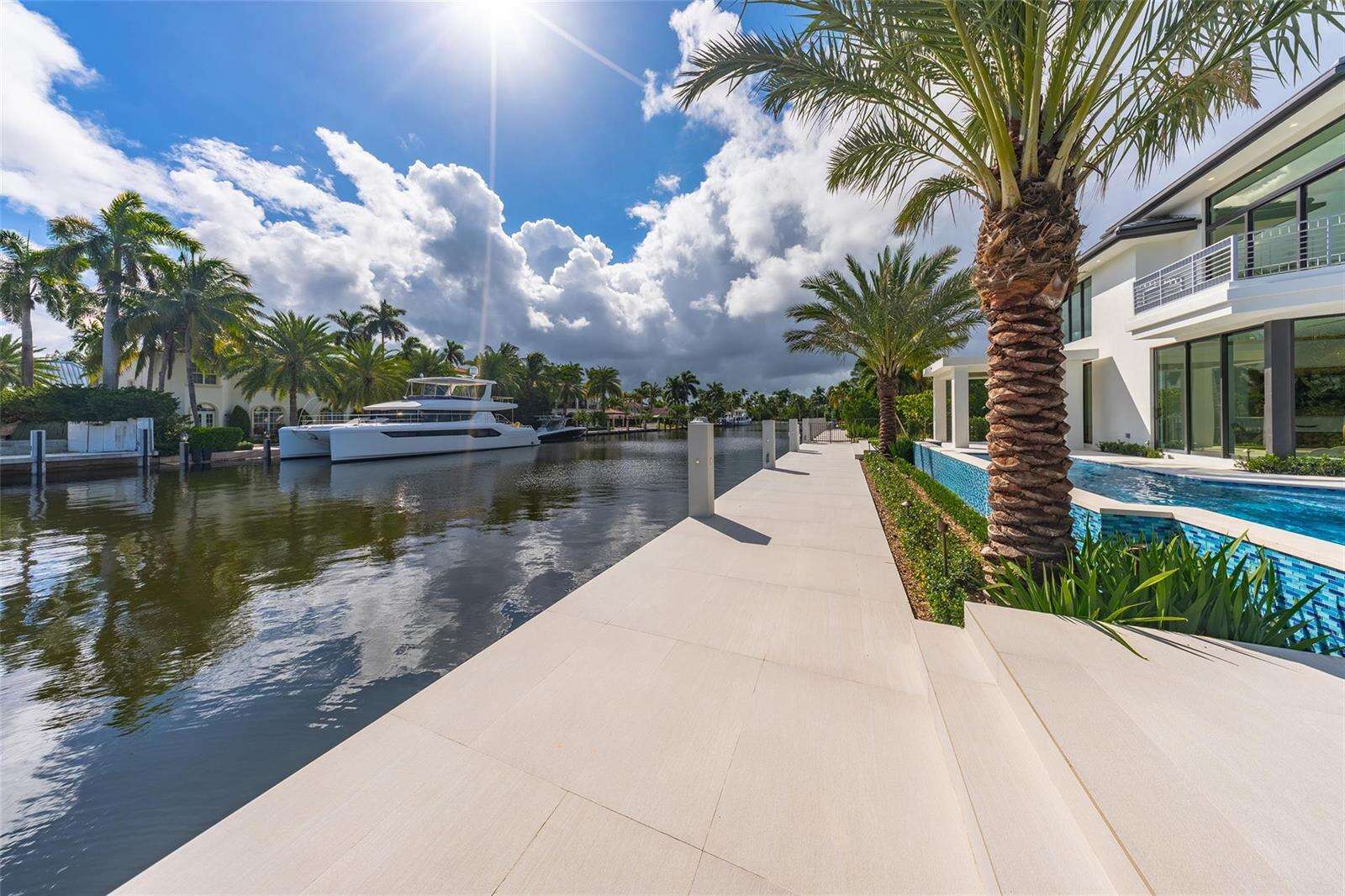 24 Fiesta, Fort Lauderdale, FL 33301 - For Sale photo 69