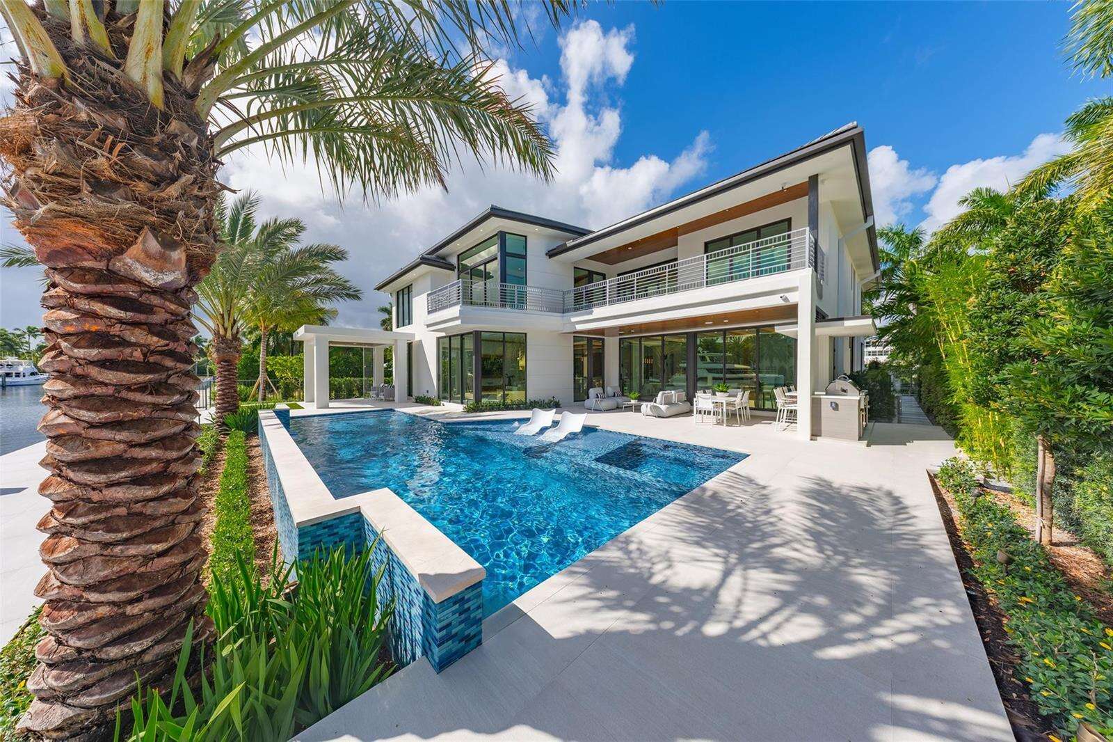 24 Fiesta, Fort Lauderdale, FL 33301 - For Sale photo 70