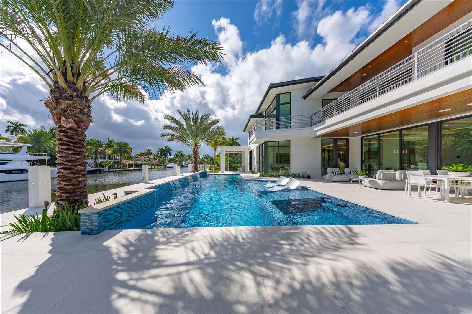 24 Fiesta, Fort Lauderdale, FL 33301 - For Sale photo 71