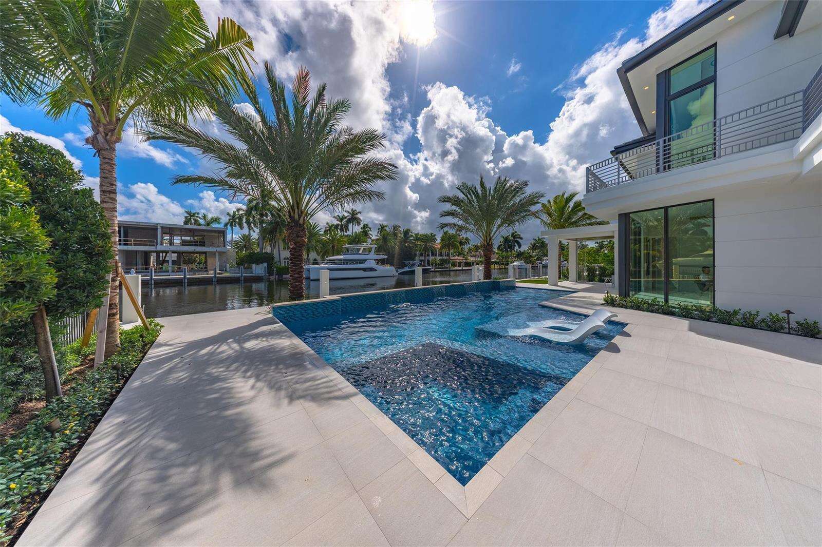 24 Fiesta, Fort Lauderdale, FL 33301 - For Sale photo 72