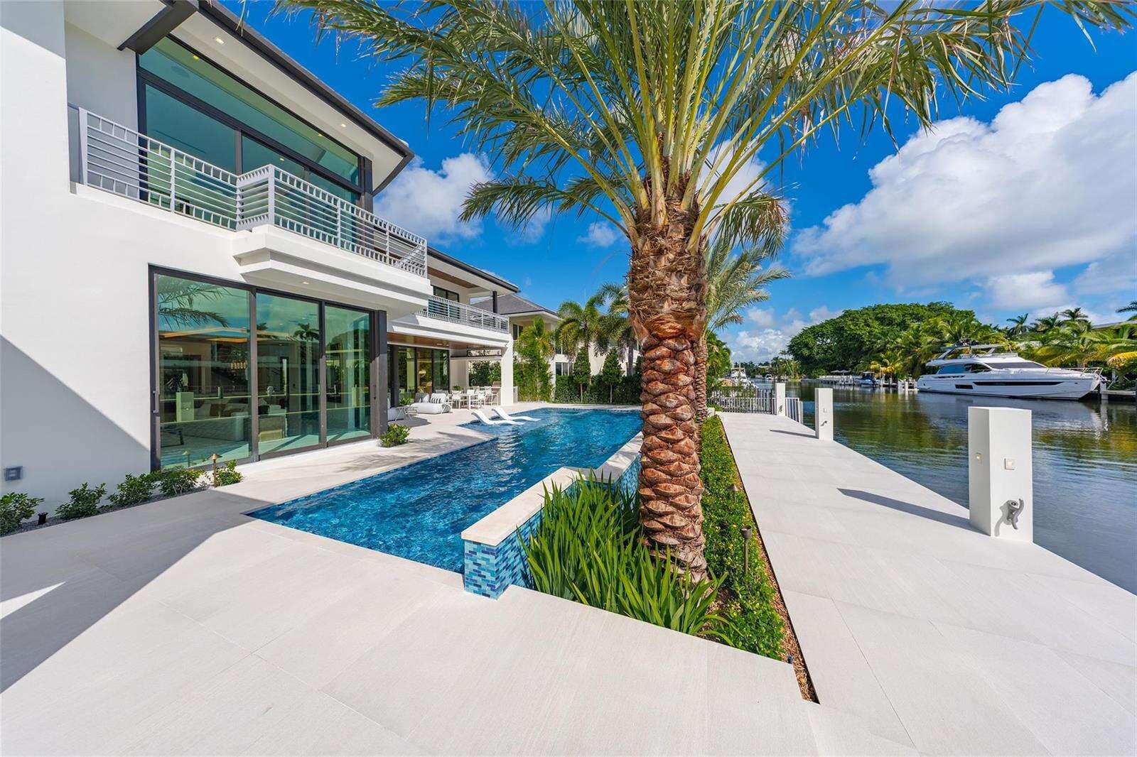 24 Fiesta, Fort Lauderdale, FL 33301 - For Sale photo 75