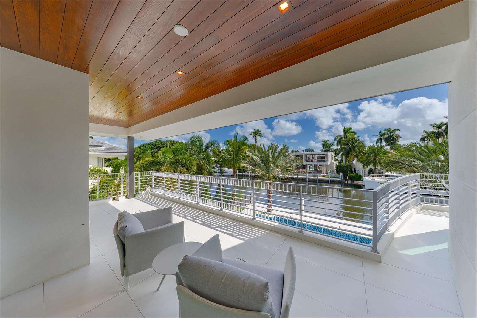 24 Fiesta, Fort Lauderdale, FL 33301 - For Sale photo 77