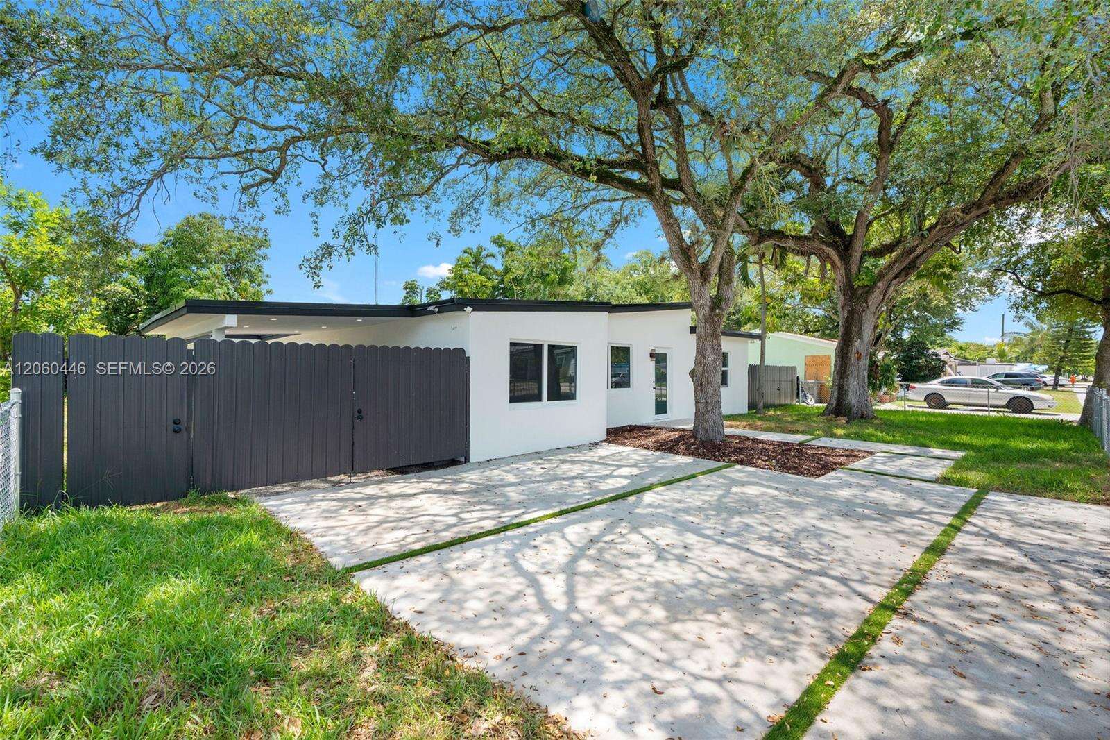 35 Allen Rd, West Park, FL 33023 - For Sale photo 2