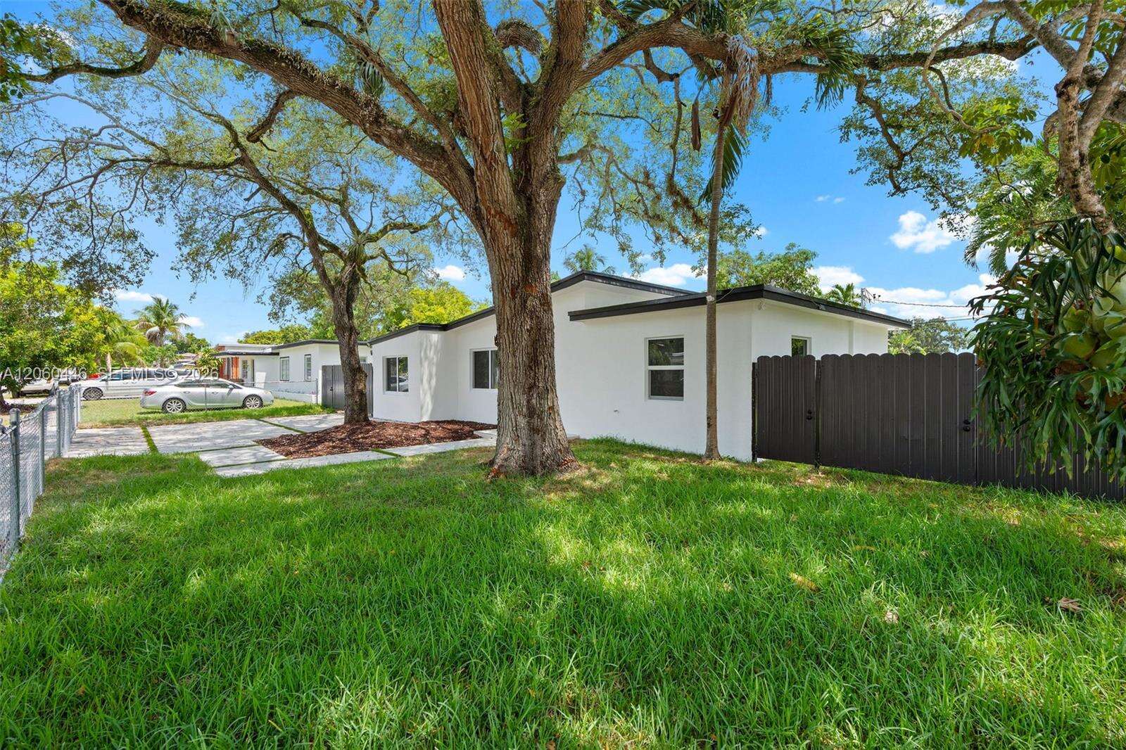 35 Allen Rd, West Park, FL 33023 - For Sale photo 3