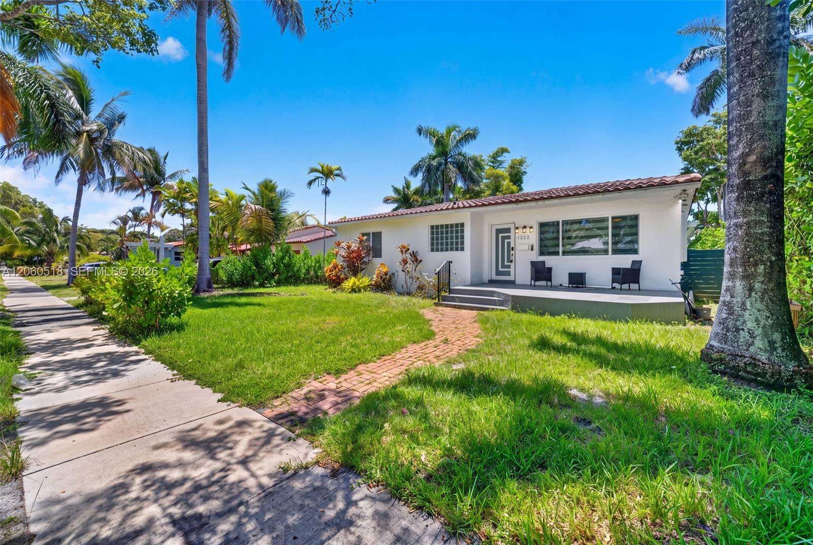 1532 Fletcher St, Hollywood, FL 33020 - For Sale photo 4