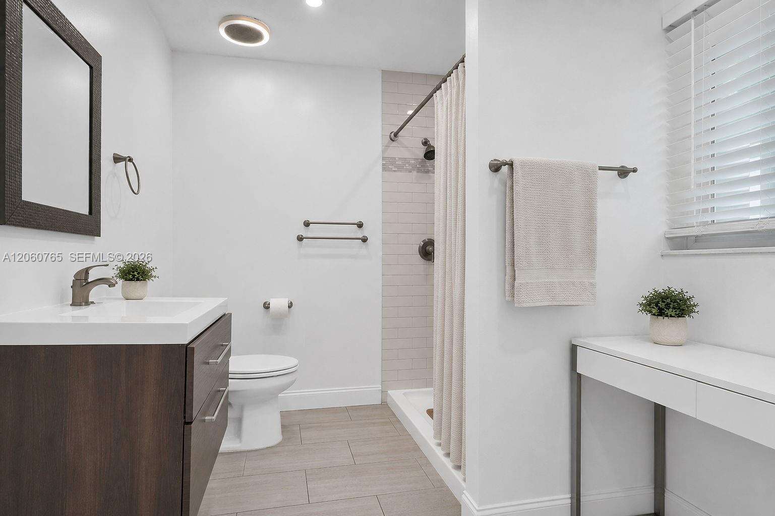 201 68th Way, Hollywood, FL 33024 - For Sale photo 10