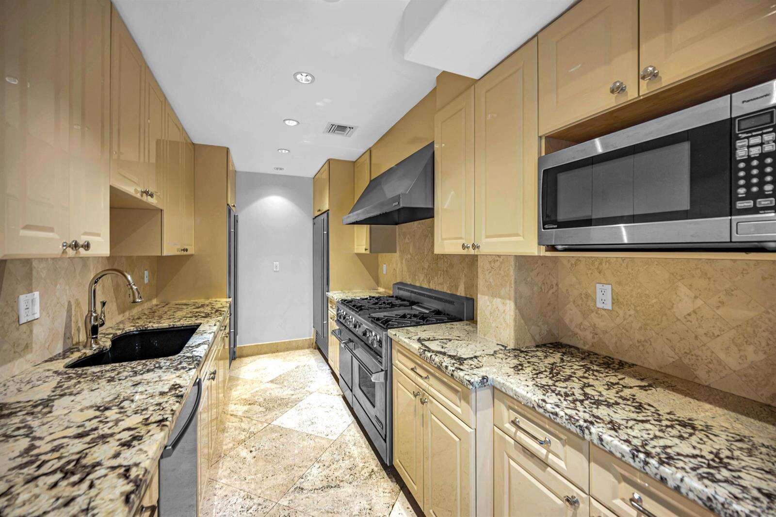 709 Idlewyld, Fort Lauderdale, FL 33301 - For Sale photo 60