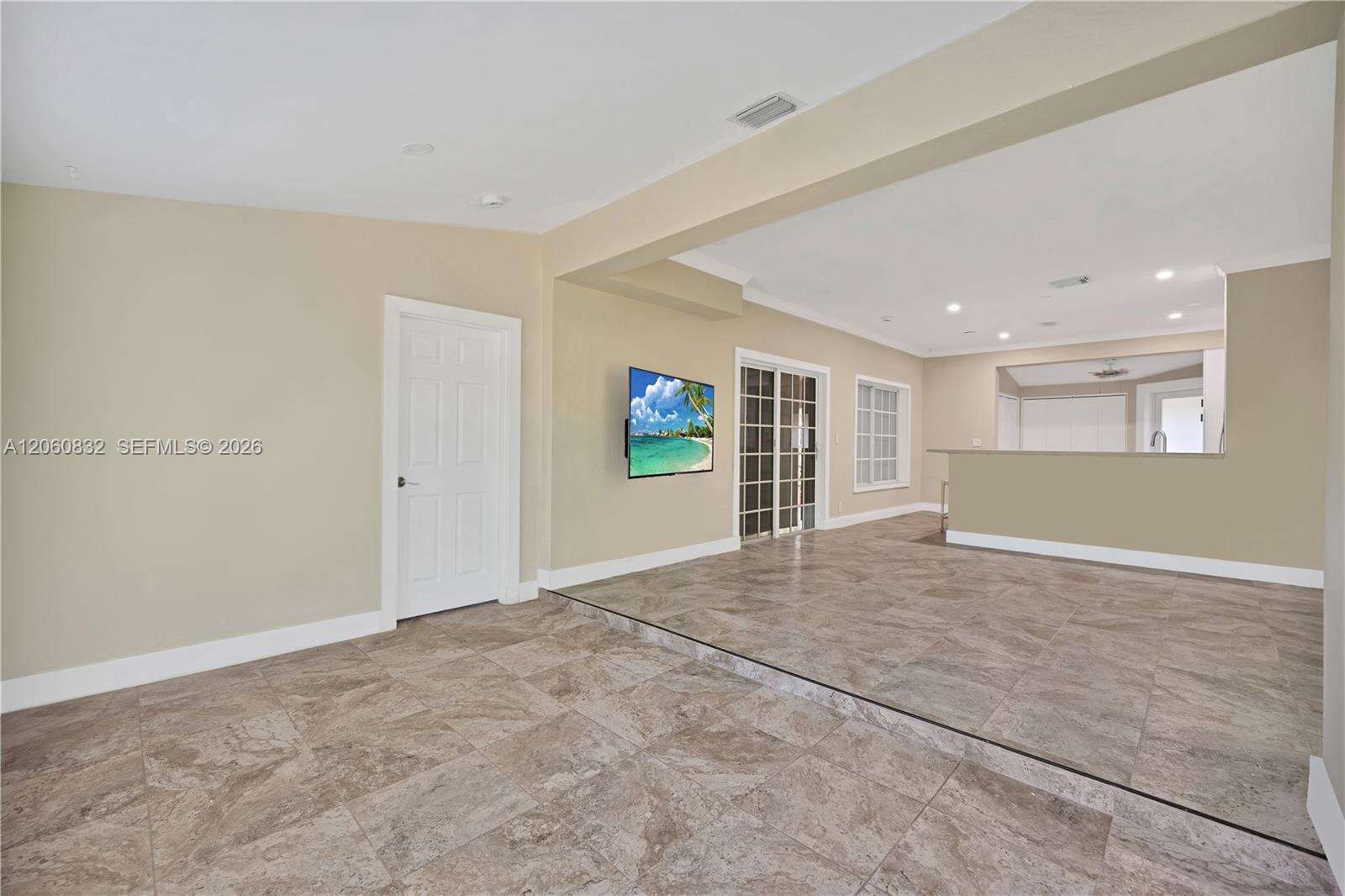 818 3rd St, Hallandale Beach, FL 33009 - For Sale photo 2