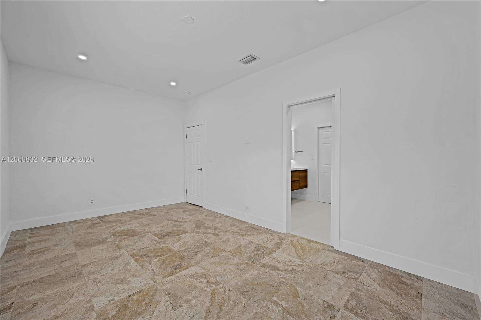 818 3rd St, Hallandale Beach, FL 33009 - For Sale photo 11