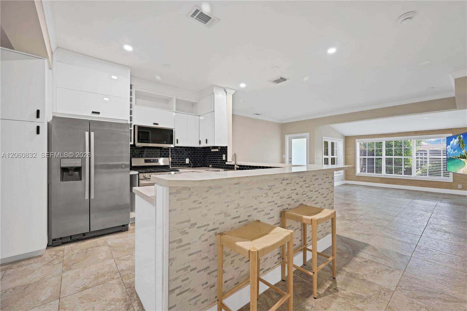818 3rd St, Hallandale Beach, FL 33009 - For Sale photo 4