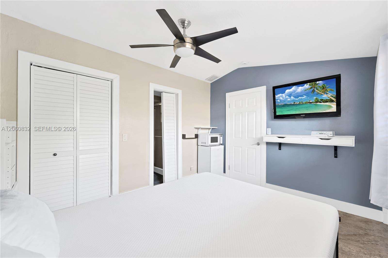818 3rd St, Hallandale Beach, FL 33009 - For Sale photo 8