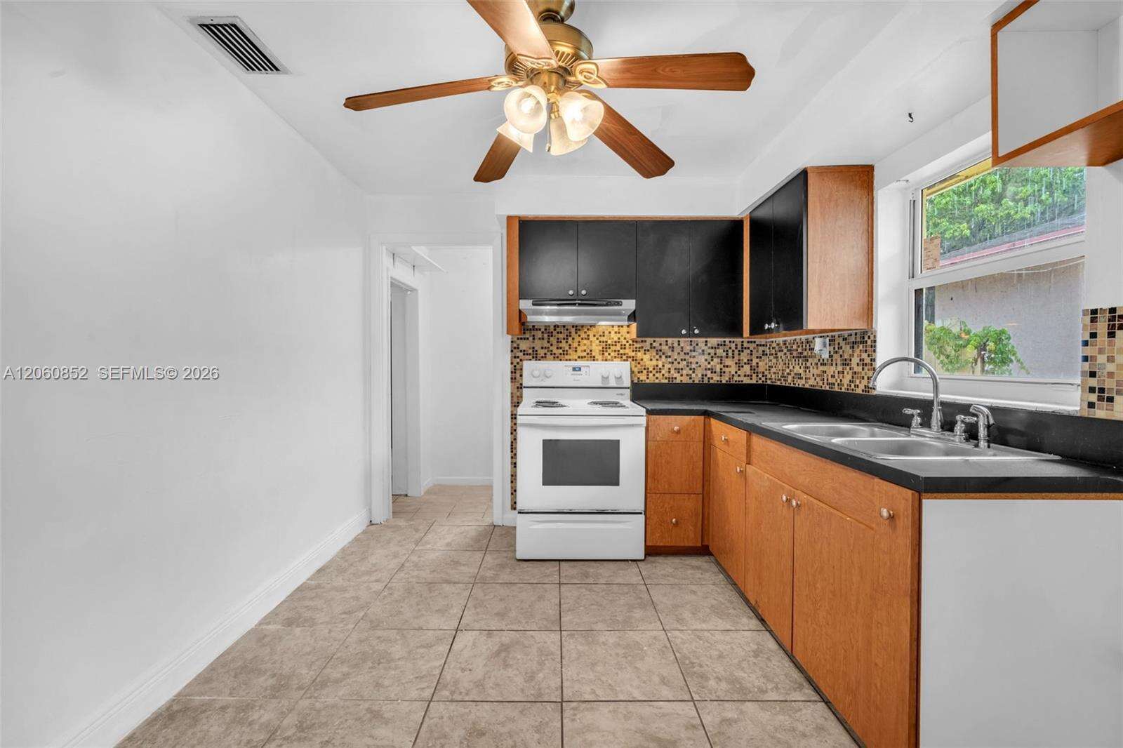 2301 48th Ave, West Park, FL 33023 - For Sale photo 6