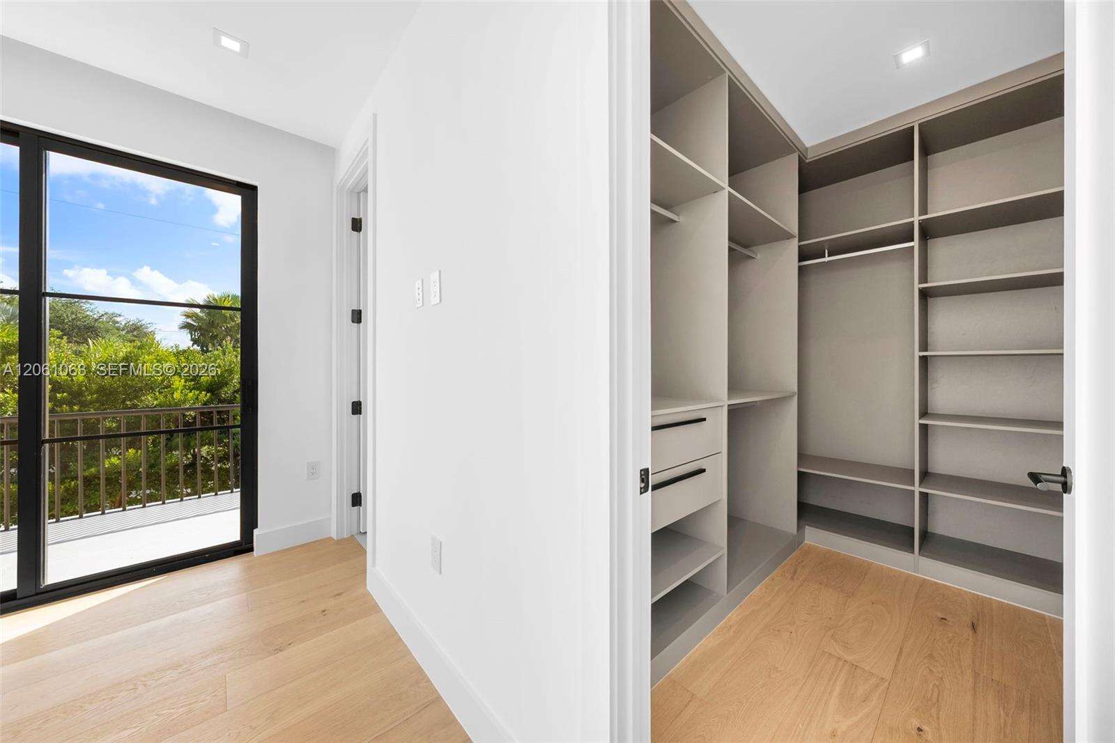 1220 Alhambra Cir, Coral Gables, FL 33146 - For Sale photo 38