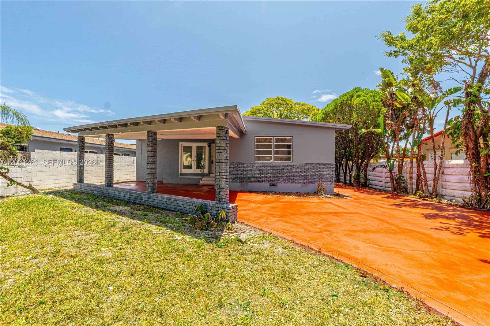 1777 17th Ct, Hollywood, FL 33020 - For Sale photo 2