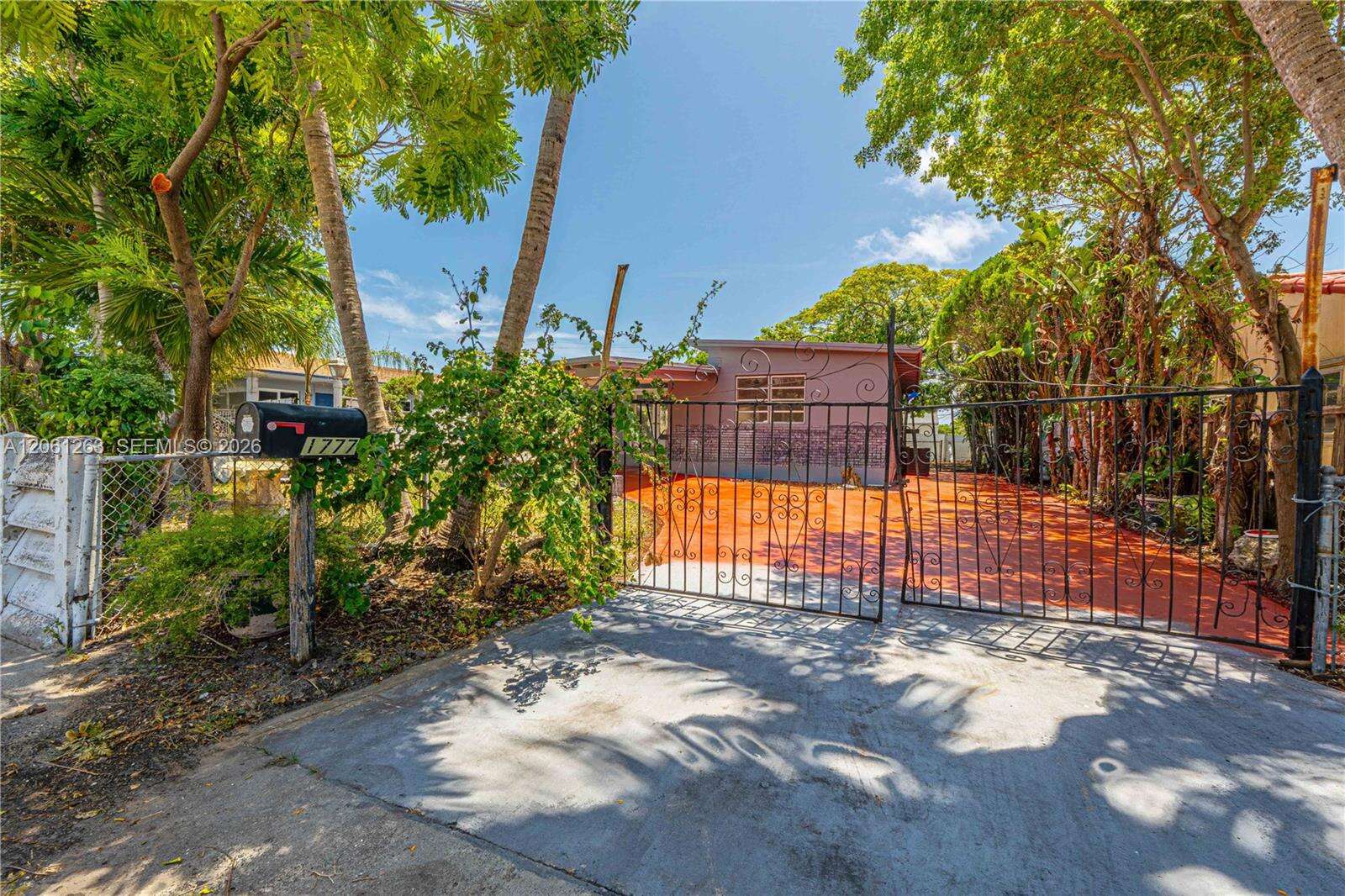1777 17th Ct, Hollywood, FL 33020 - For Sale photo 39