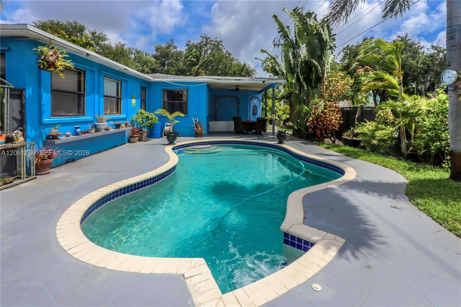 706 19th Ave, Hollywood, FL 33020 - For Sale photo 2