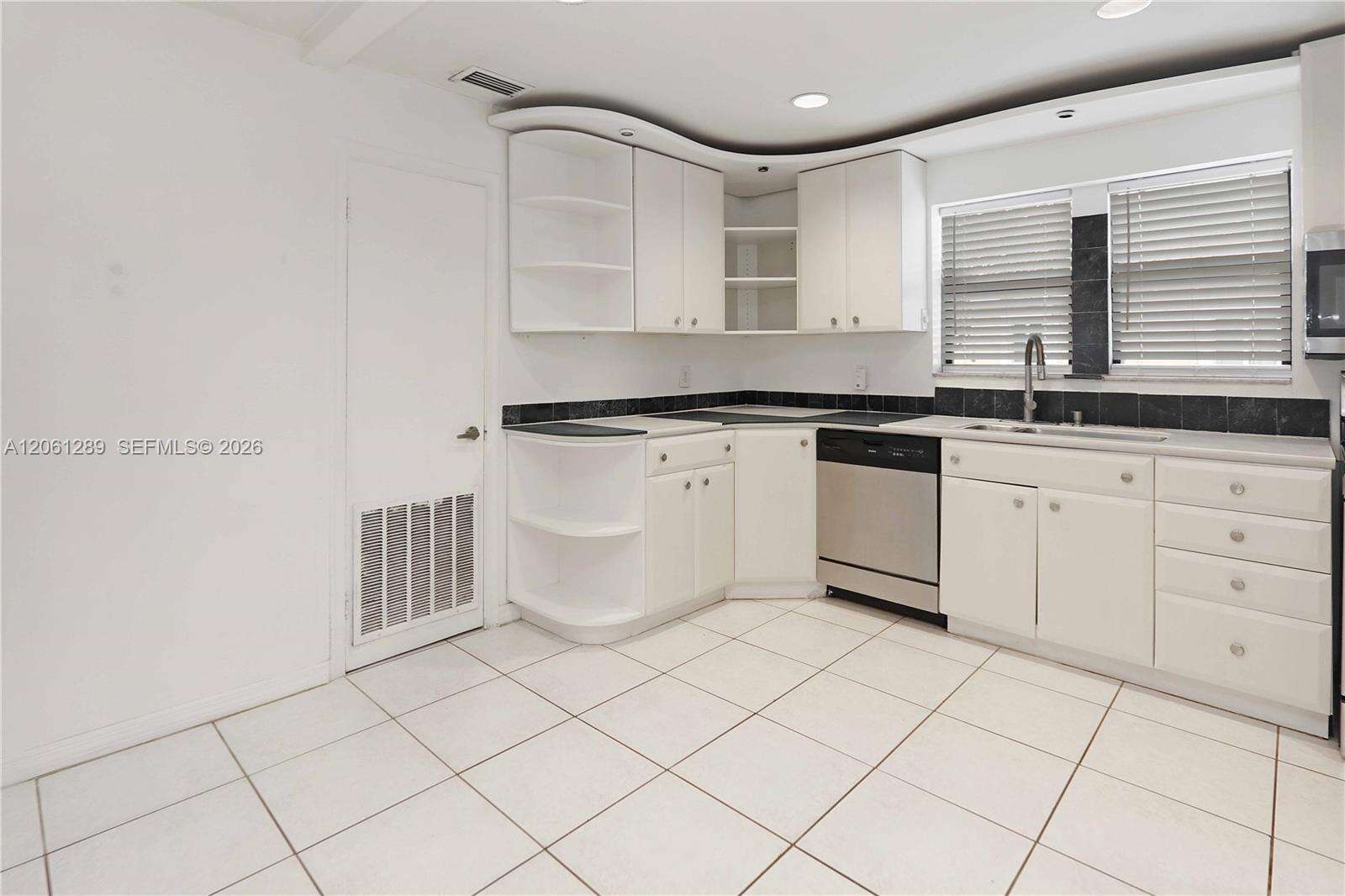 706 19th Ave, Hollywood, FL 33020 - For Sale photo 14