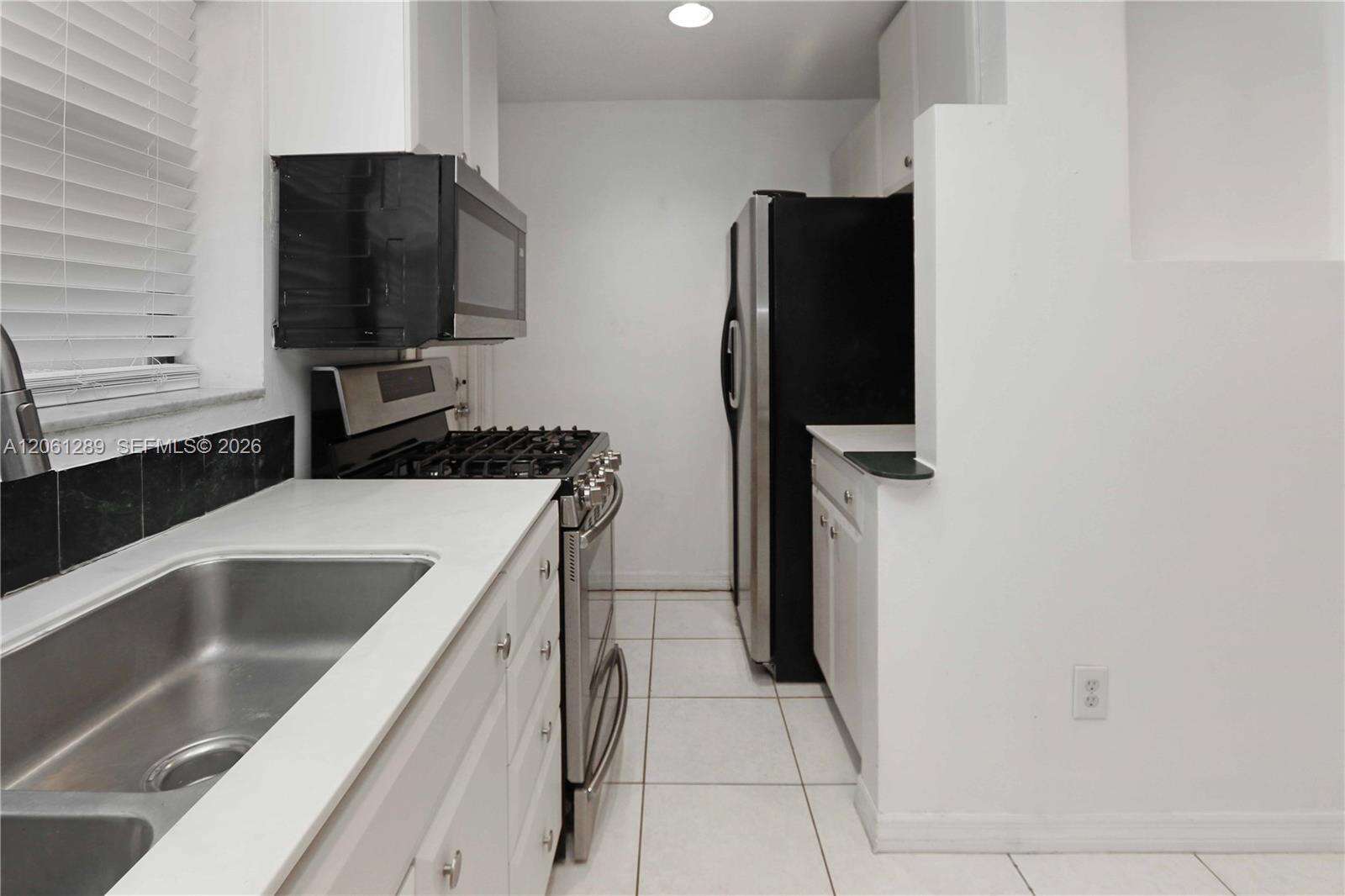 706 19th Ave, Hollywood, FL 33020 - For Sale photo 10