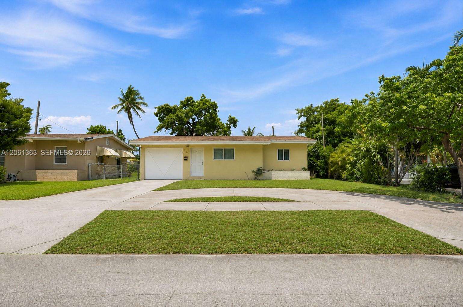 2439 Mayo St, Hollywood, FL 33020 - For Sale photo 1