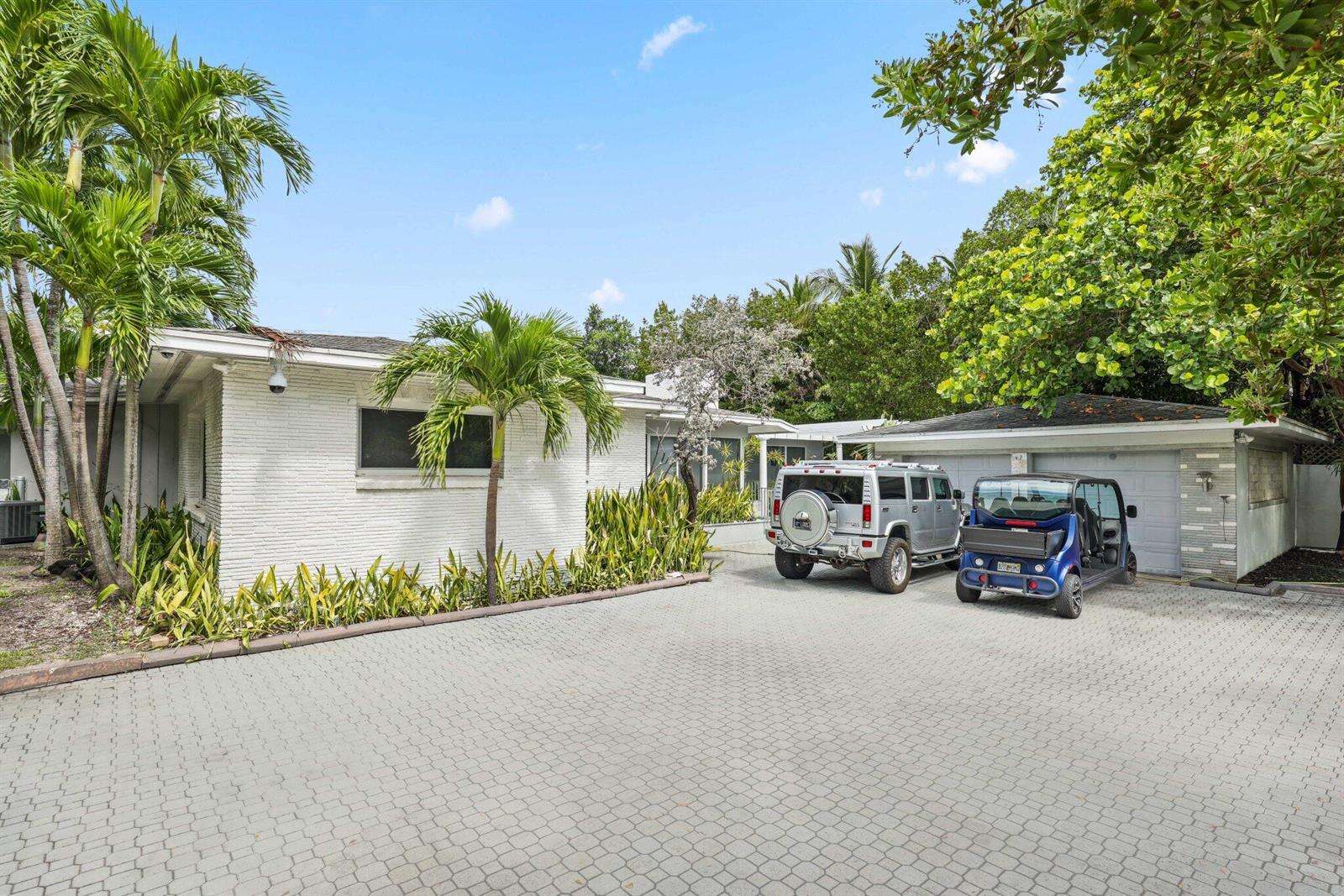 1313 Seabreeze, Fort Lauderdale, FL 33316 - For Sale photo 2